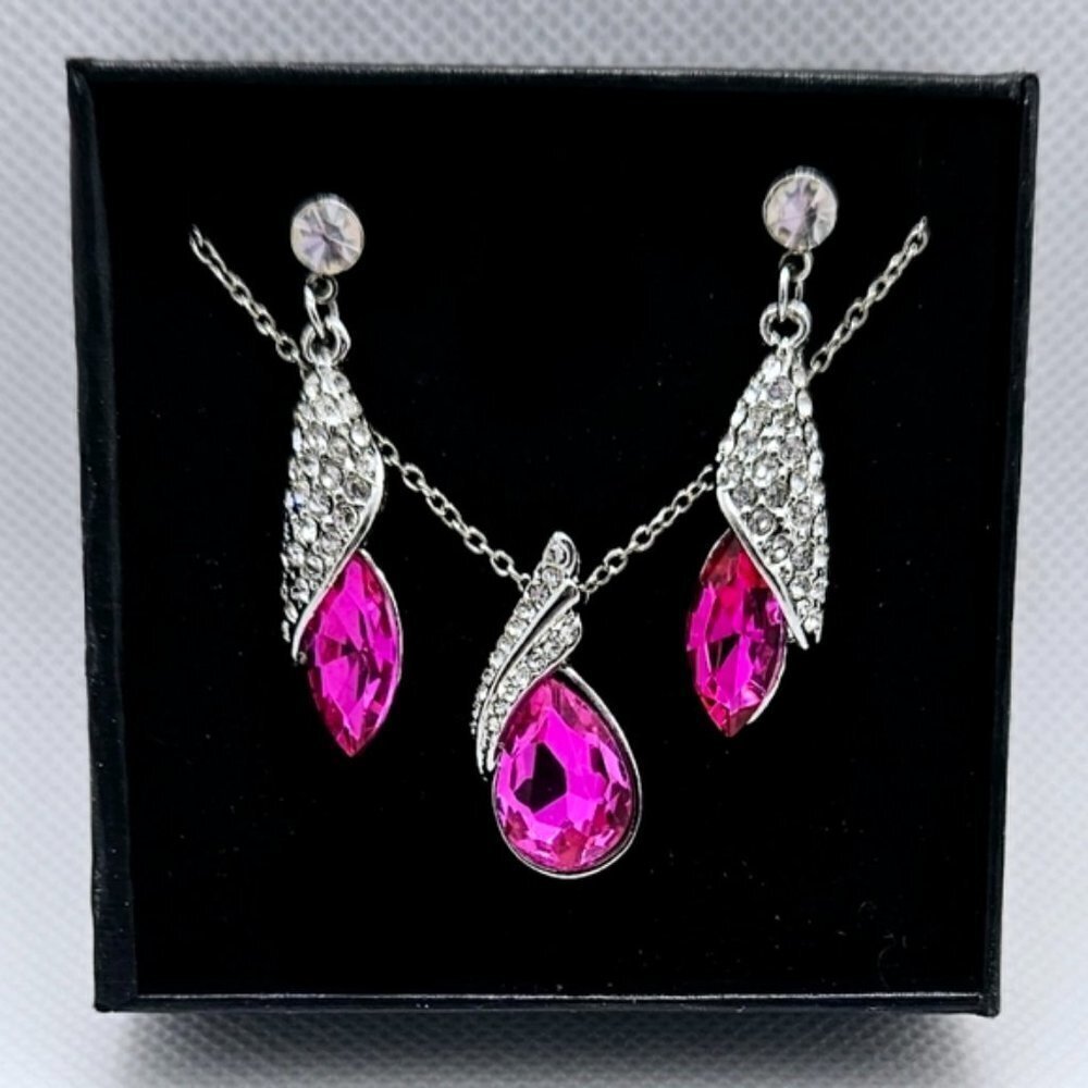 Beautiful 18K -White GF(GoldFilled) Pure Pink Mystic Topaz Necklace and …